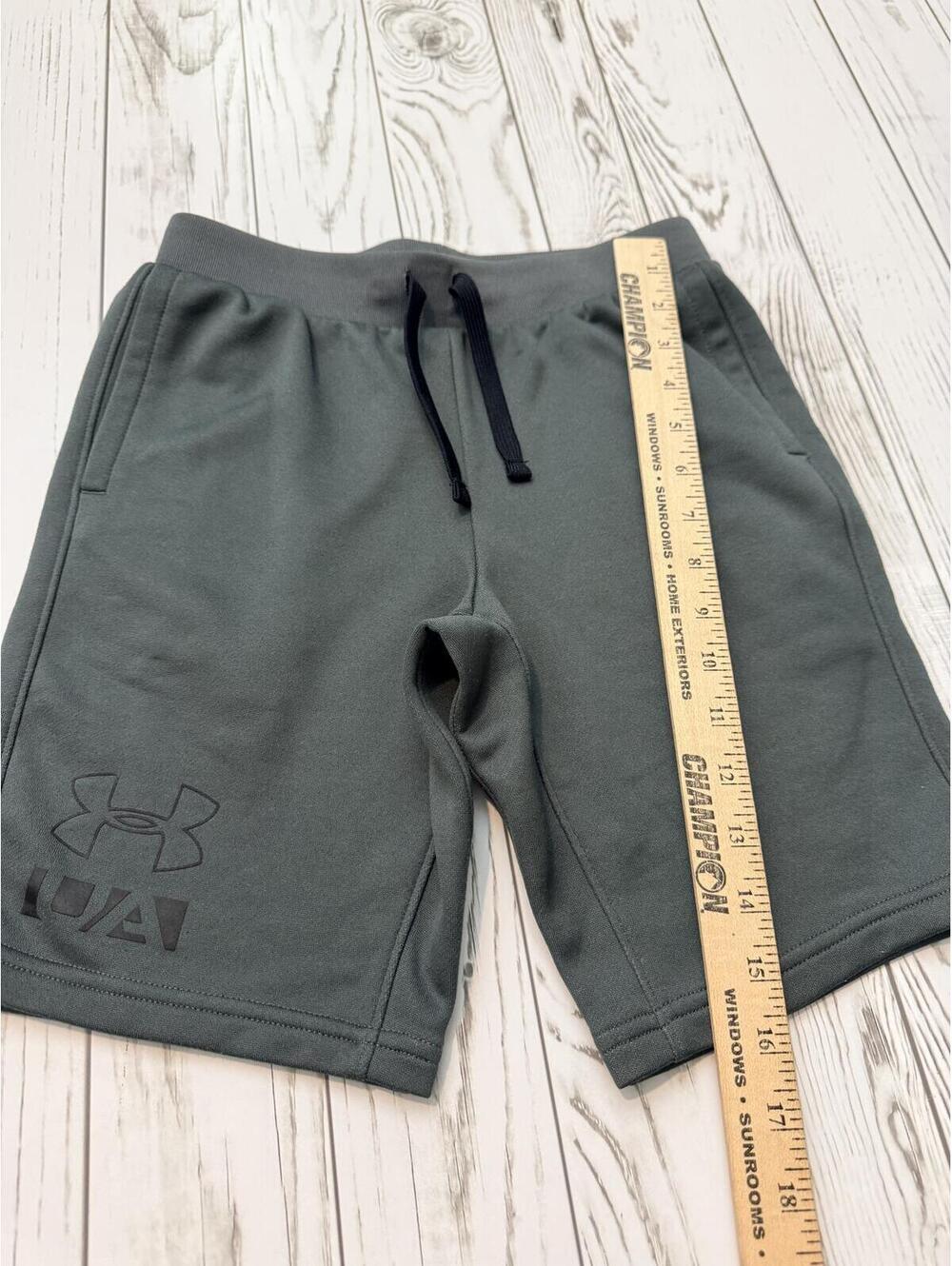 SOLD Boy's Youth Medium Athletic Shorts Drawstring Pockets - Picture 2 of 5